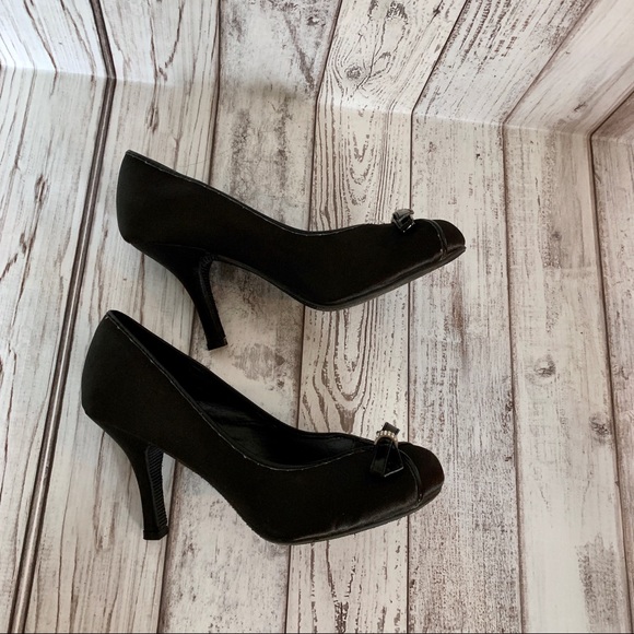Deb Bow Tie Black High Heels 8.5 - Picture 2 of 5